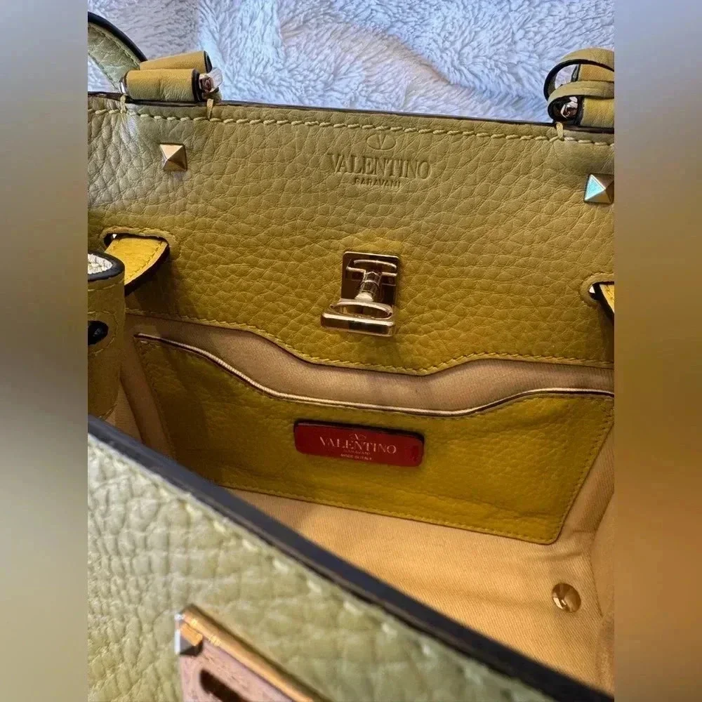 Valentino Garavani Rockstud Chartreuse Pebbled Leather Satchel Bag – EUC